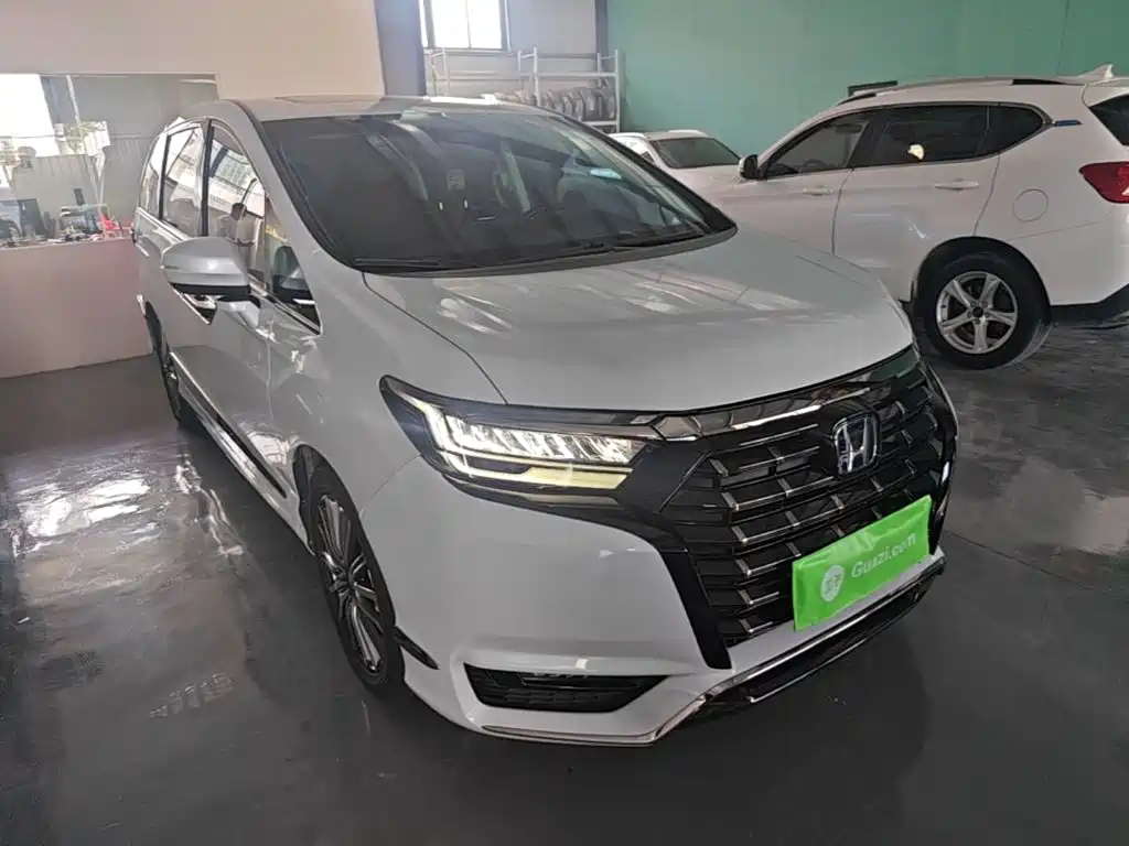Honda Elysion 2024 2024 2.0L e:HEV Luxury Edition