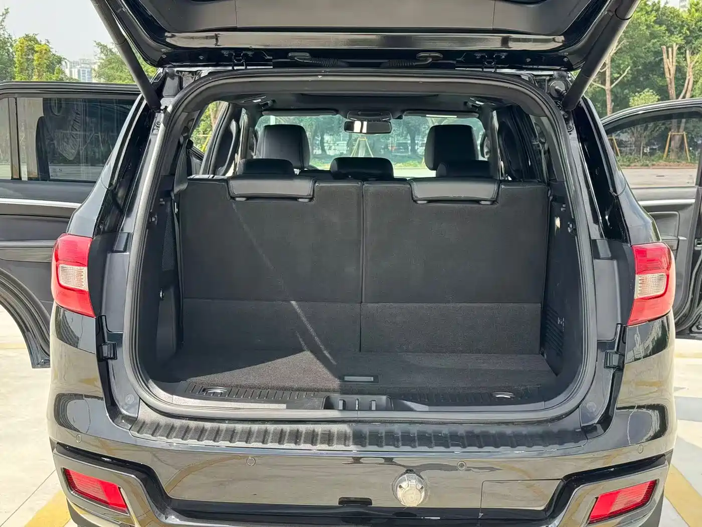 Ford Everest 2020 Sport Edition 2.3T Gasoline Automatic AWD Flagship 7-Seater фото 4