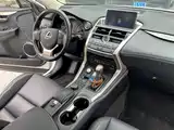 Фото 19 - Lexus NX