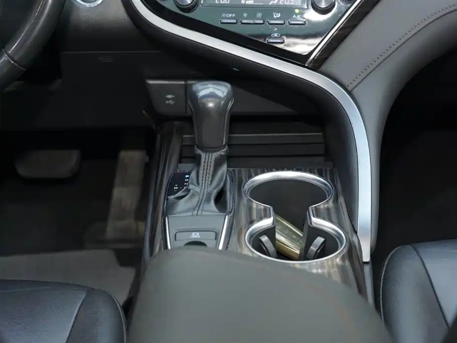 Toyota Camry 2019 2.0G Luxury Edition China VI фото 19