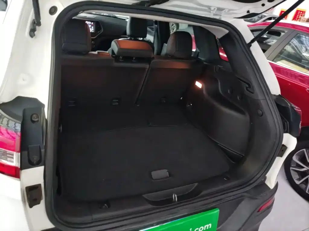 Jeep Cherokee 2018 2017 2.4L Leading Smart Edition