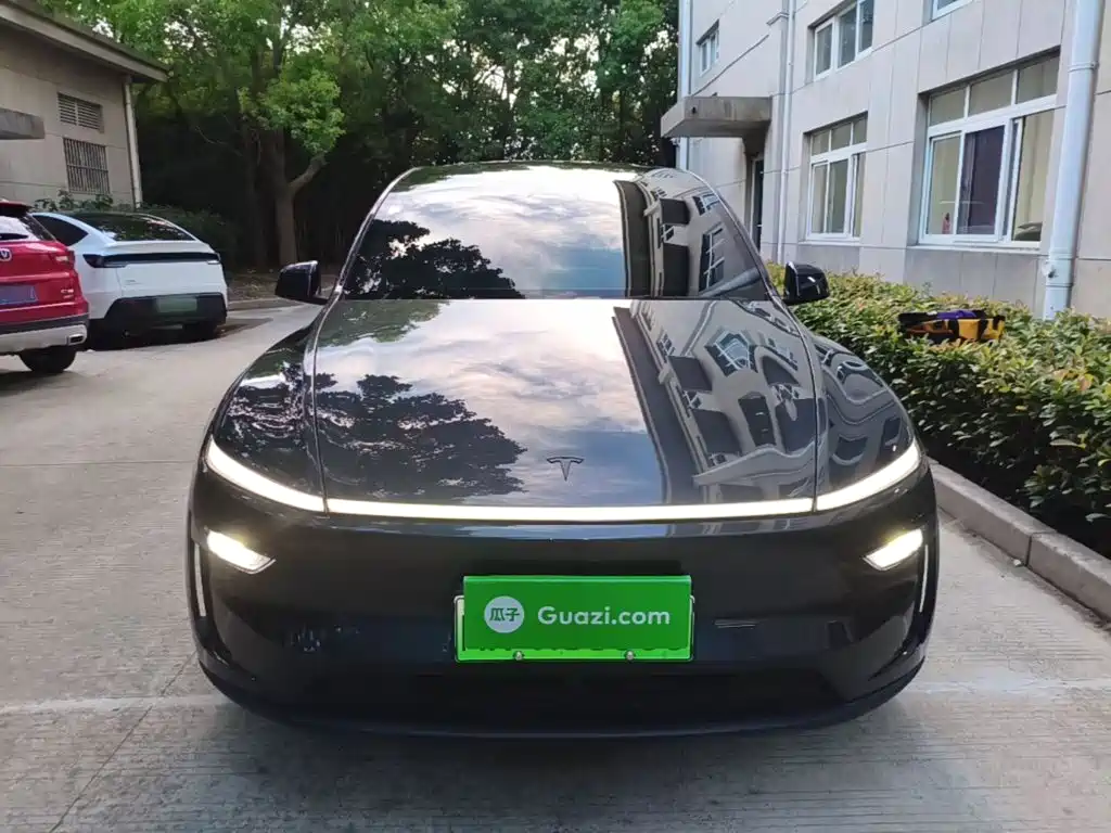 Tesla Model Y L 2025 2025 Facelift Long Range AWD