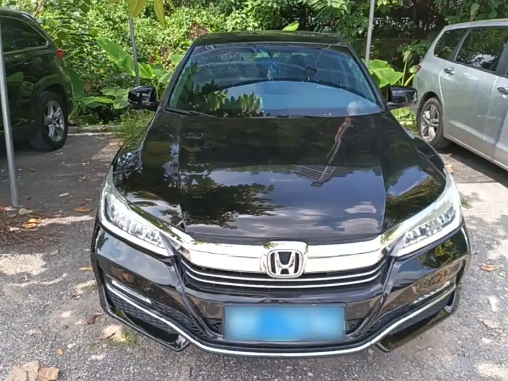 Фото 3 - Honda Accord
