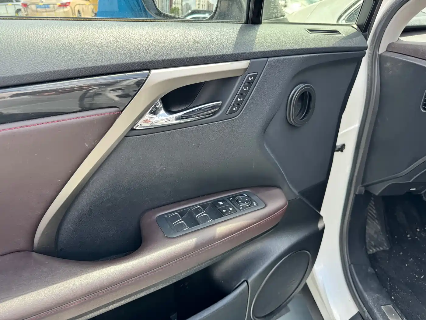Фото 9 - Lexus RX