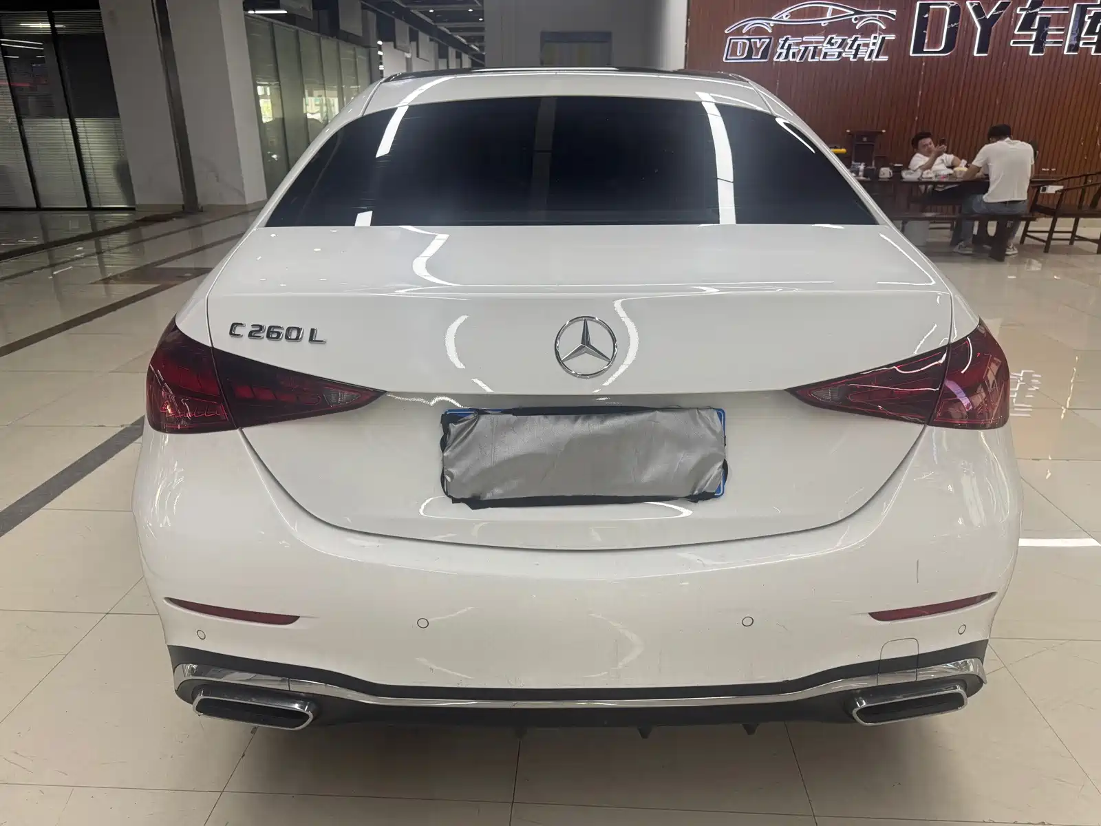 Фото 10 - Mercedes-Benz C-Class