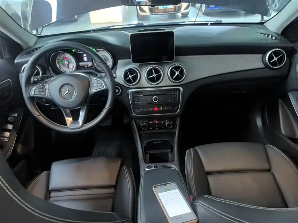 Mercedes-Benz GLA 2016 GLA 200 Fashion фото 10