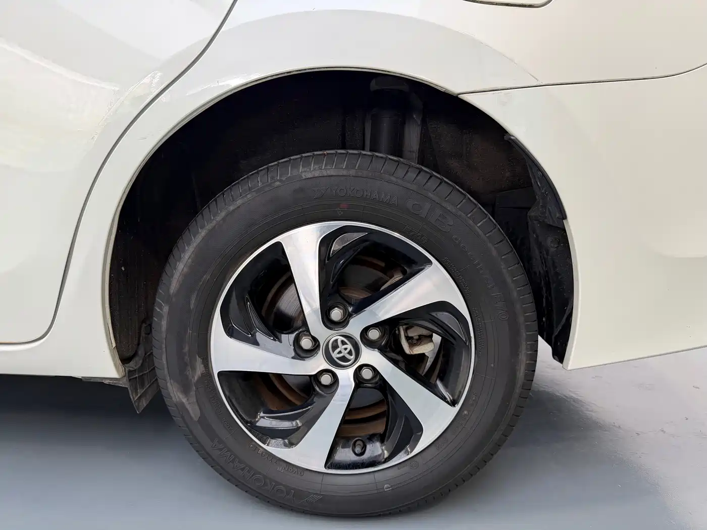 Toyota Levin 2017 Facelift 185T CVT Elite (China V) фото 12