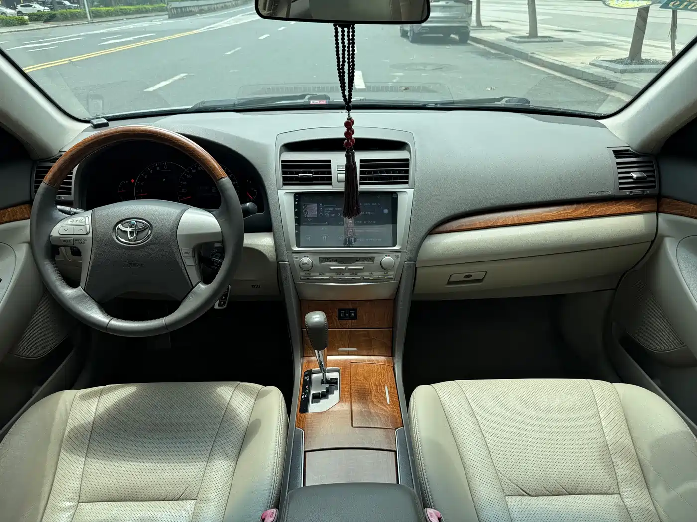 Toyota Camry 2011 240G Classic Anniversary Edition фото 9