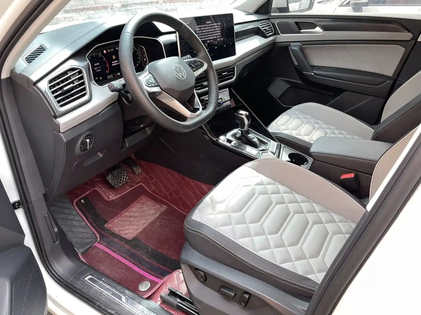 Volkswagen Tayron 2023 280TSI 2WD Luxury Plus Advanced Edition фото 16
