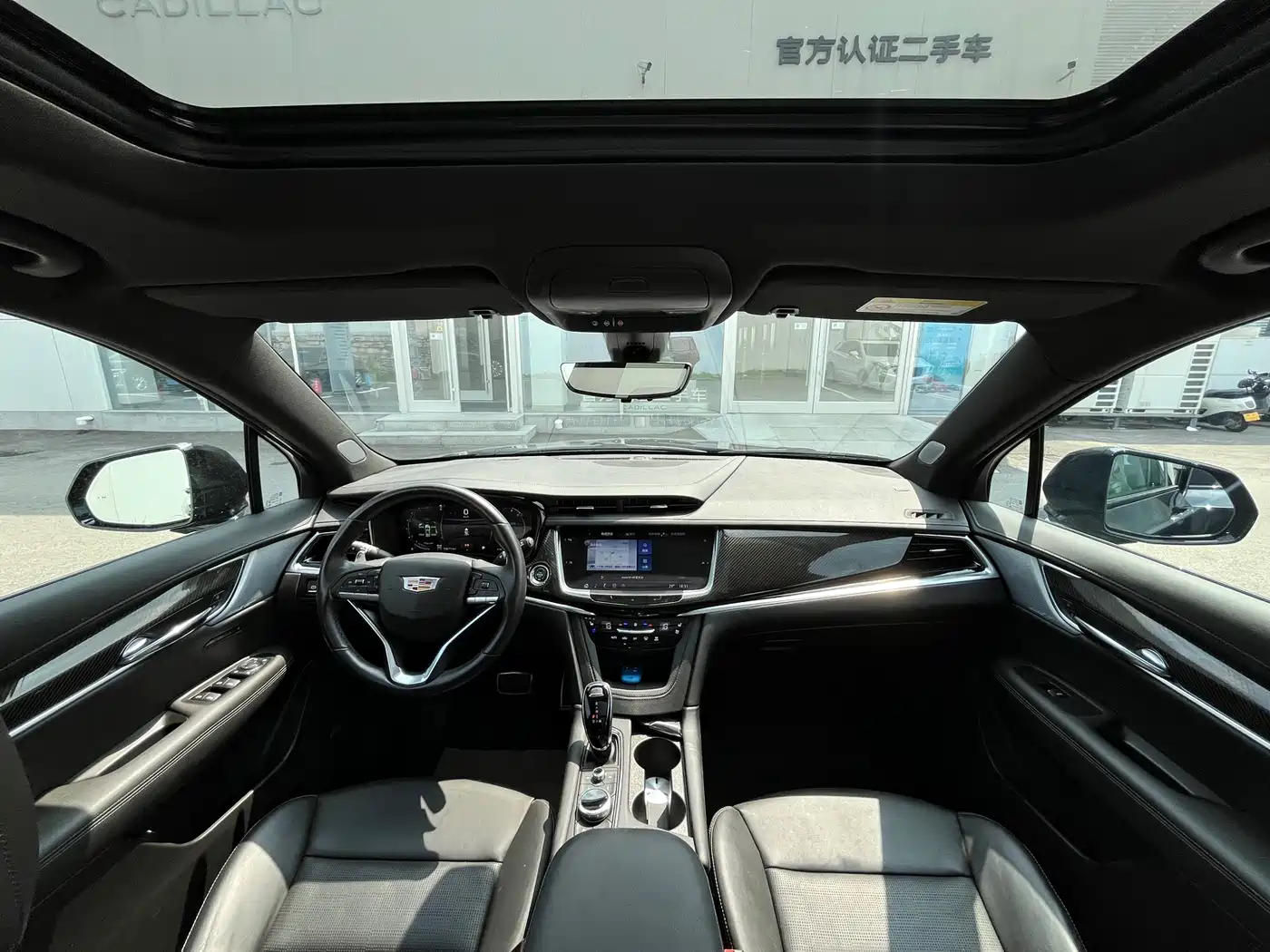 Cadillac XT6 2024 2025 2.0T 6-Seater AWD Executive Black Label Edition