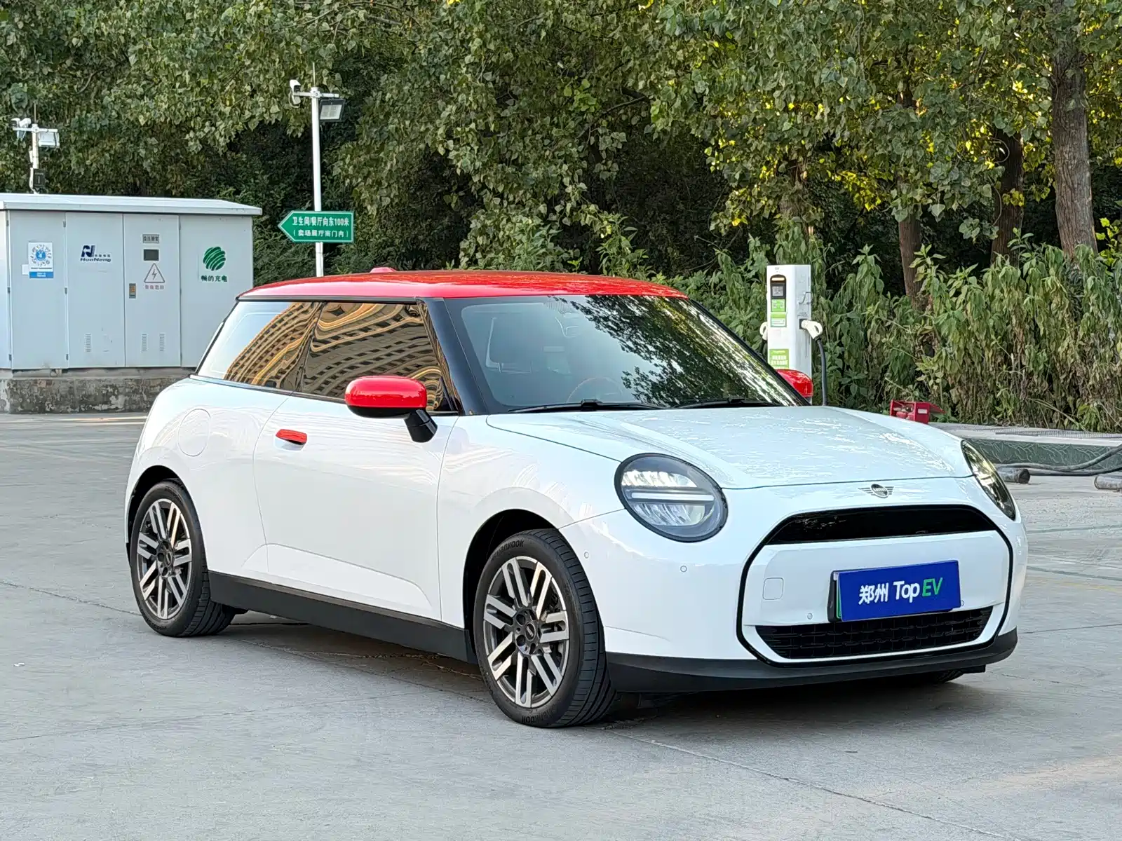Фото 3 - MINI Electric MINI COOPER