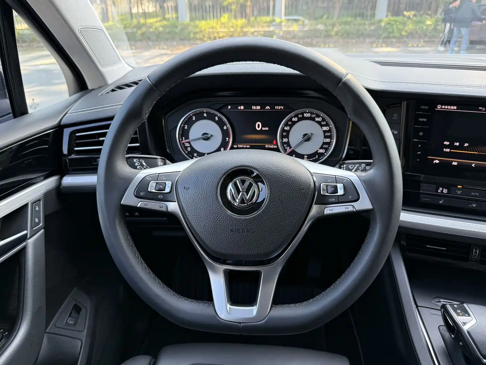 Фото 17 - Volkswagen Touareg