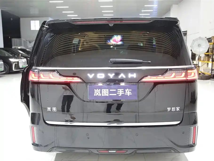 Voyah Auto Voyah Dreamer 2025 Model PHEV 4WD Premium QianKun Edition фото 20