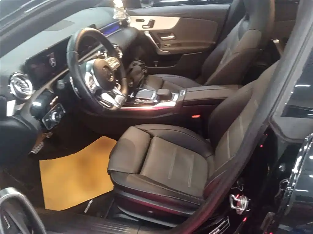 Mercedes-Benz CLA AMG 2022 AMG CLA 35 4MATIC фото 15