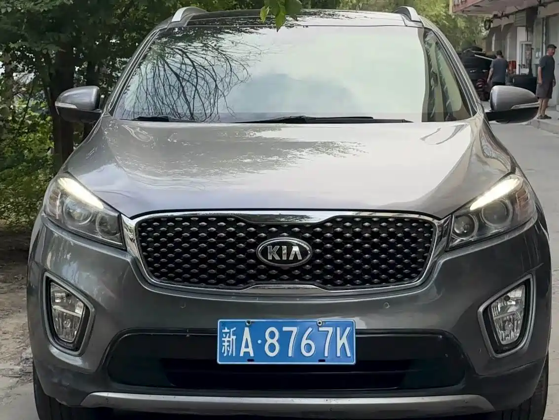 Kia Sorento 2015 2015 Sorento L 2.4L Gasoline 4WD Elite 7-seater China IV