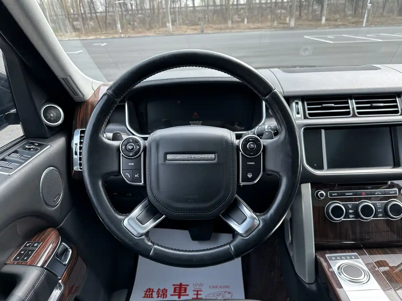 Land Rover Range Rover 2015 3.0 SC V6 Vogue SE Genesis Extended Edition фото 14