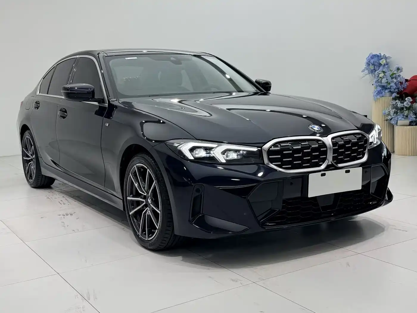 BMW 3 Series 2024 325i M Sport Package фото 3