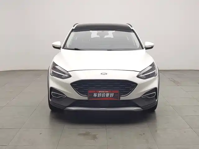 Ford Focus Active 2021 EcoBoost 180 Auto Dynamic Edition — фото 3