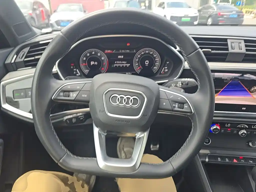 Audi Q3 2025 2025 quattro 45th Anniversary Edition 35TFSI Fashion Dynamic
