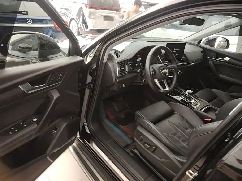 Audi Q5L 2022 45T Premium Dynamic фото 16