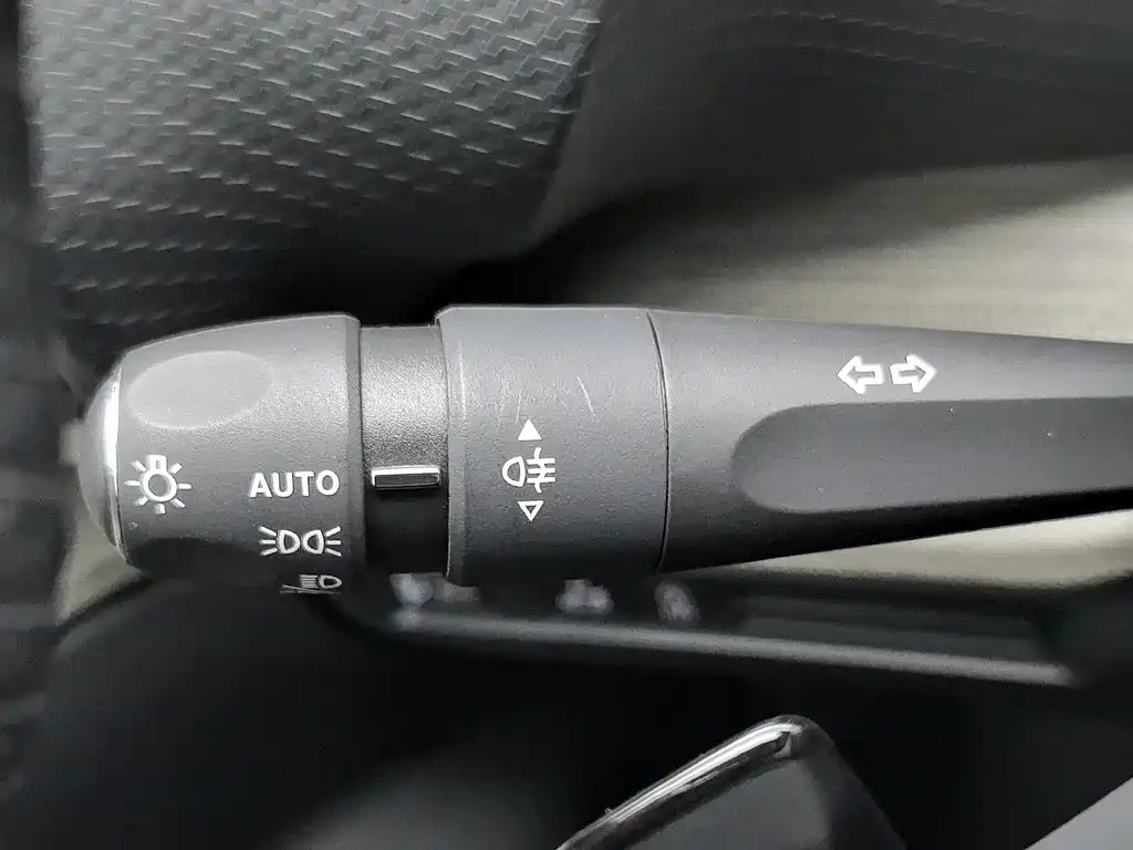 Фото 21 - Citroën Versailles C5 X
