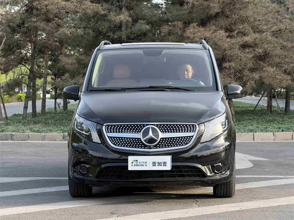 Mercedes-Benz Vito 2021 2.0T Elite 7-Seater фото 2