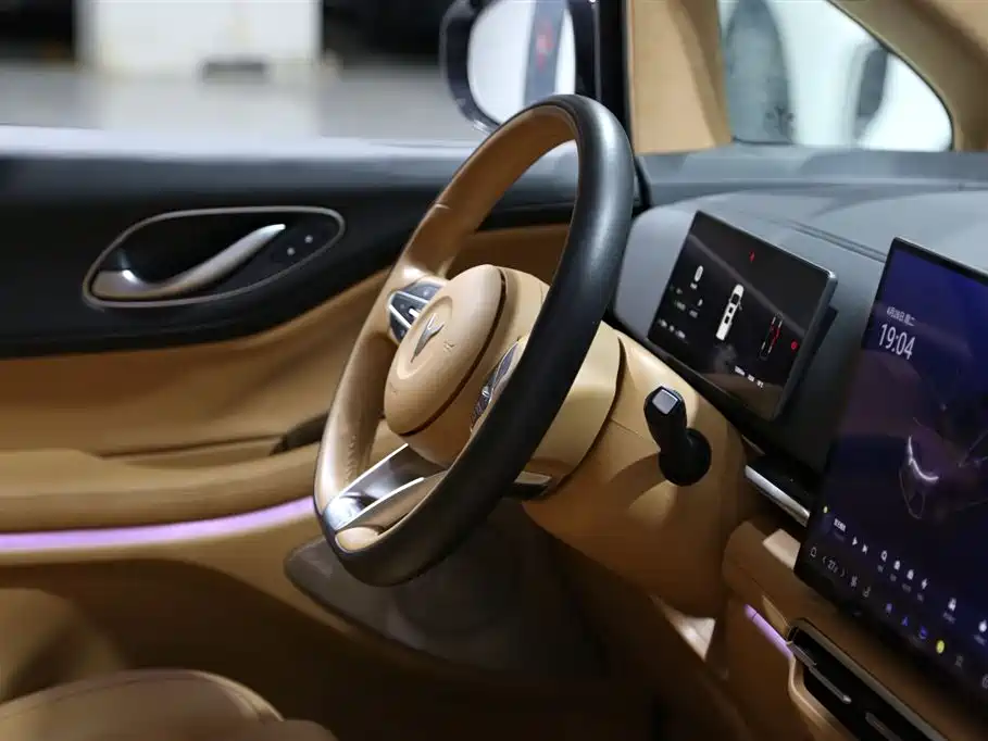 Voyah Auto Voyah Dreamer 2025 PHEV AWD Flagship Kunpeng Edition фото 18