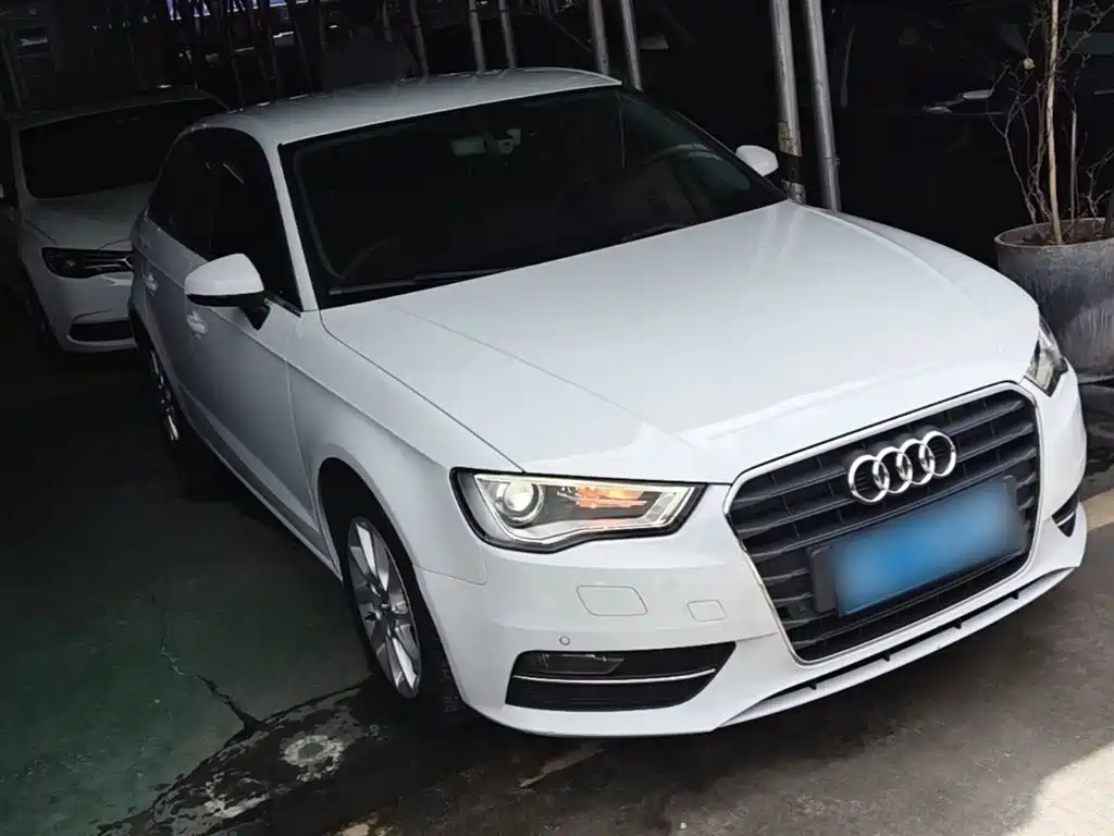 Audi A3 2016 Sportback 35 TFSI Progressive фото 4