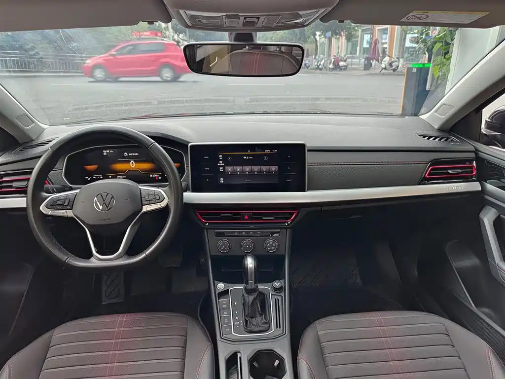 Volkswagen Lavida 2023 280TSI DSG Starlight Comfort Edition фото 10