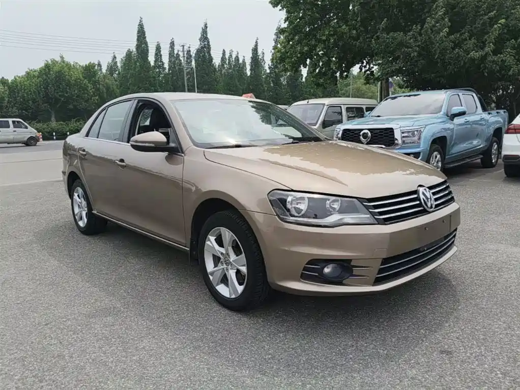 Volkswagen Bora 2014 1.6L Manual Comfort Edition фото 4