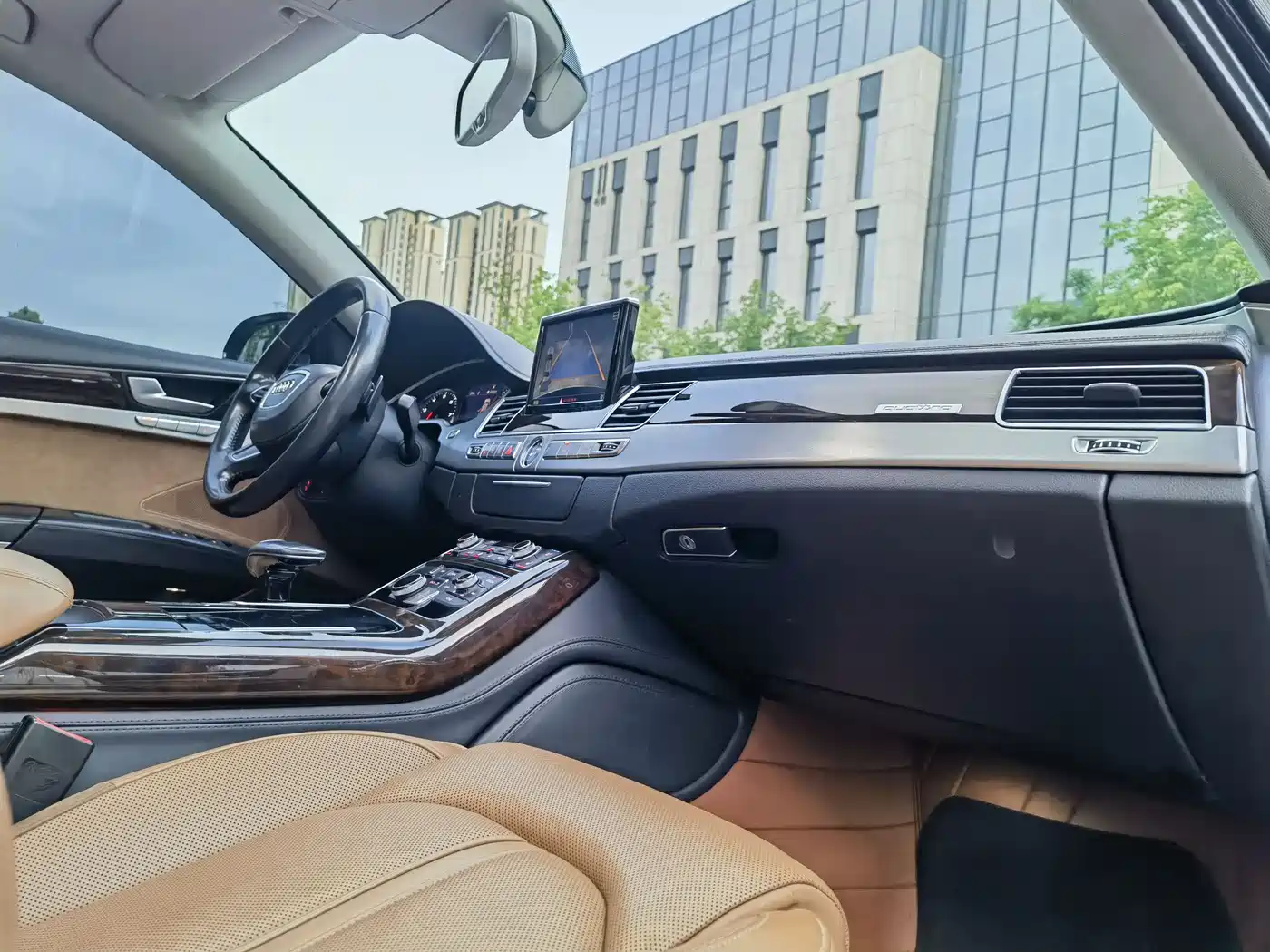 Audi A8 2014 A8L 45 TFSI quattro Luxury фото 15
