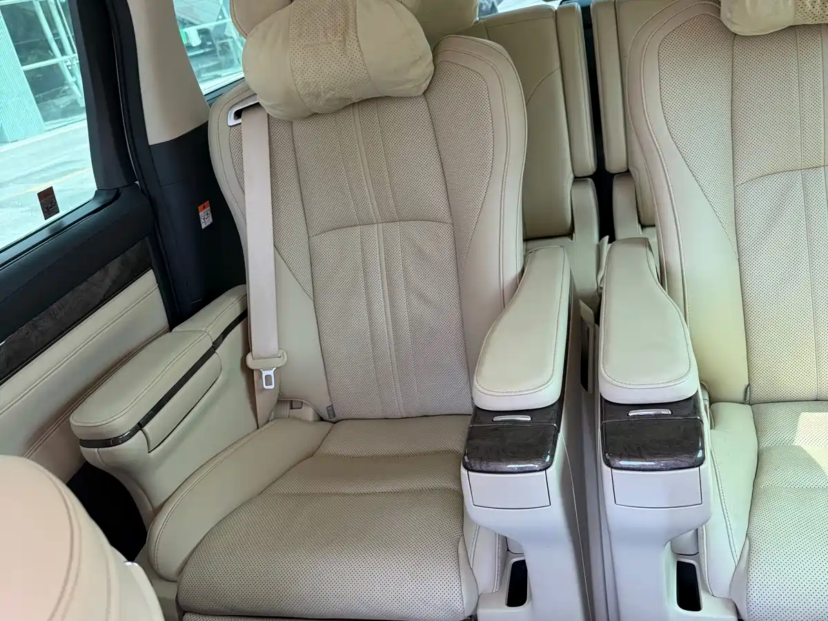 Toyota Alphard 2023 Dual Hybrid 2.5L Ultimate Gold Edition фото 16