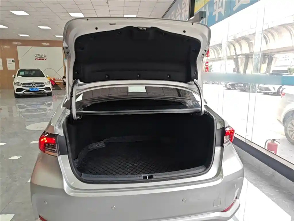 Toyota Corolla 2021 1.2T S-CVT Elite PLUS Edition фото 19