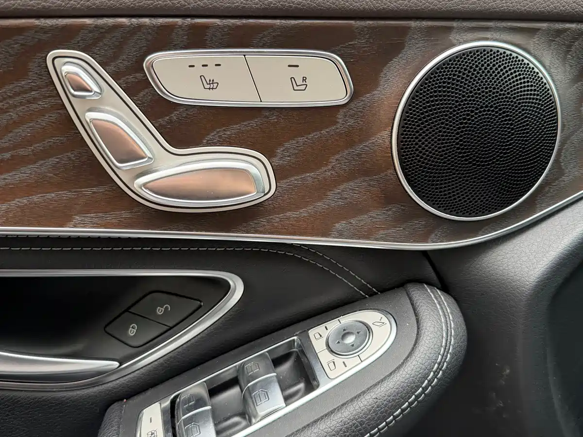 Mercedes-Benz GLC 2020 GLC 260 L 4MATIC Luxury фото 16