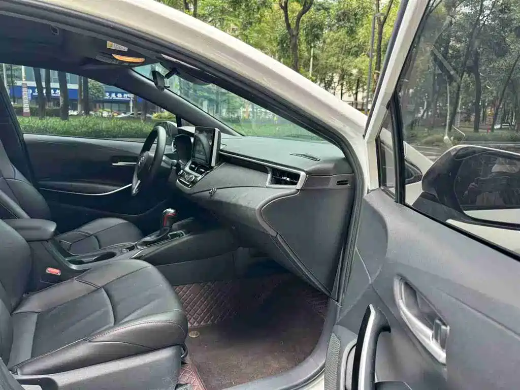 Toyota Levin 2022 Dual Engine 1.8H E-CVT Luxury Edition фото 7