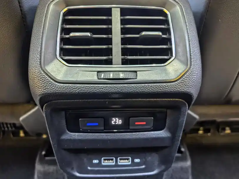 Volkswagen Tiguan L 2019 330TSI Automatic 2WD Panorama Comfort Edition China VI фото 11