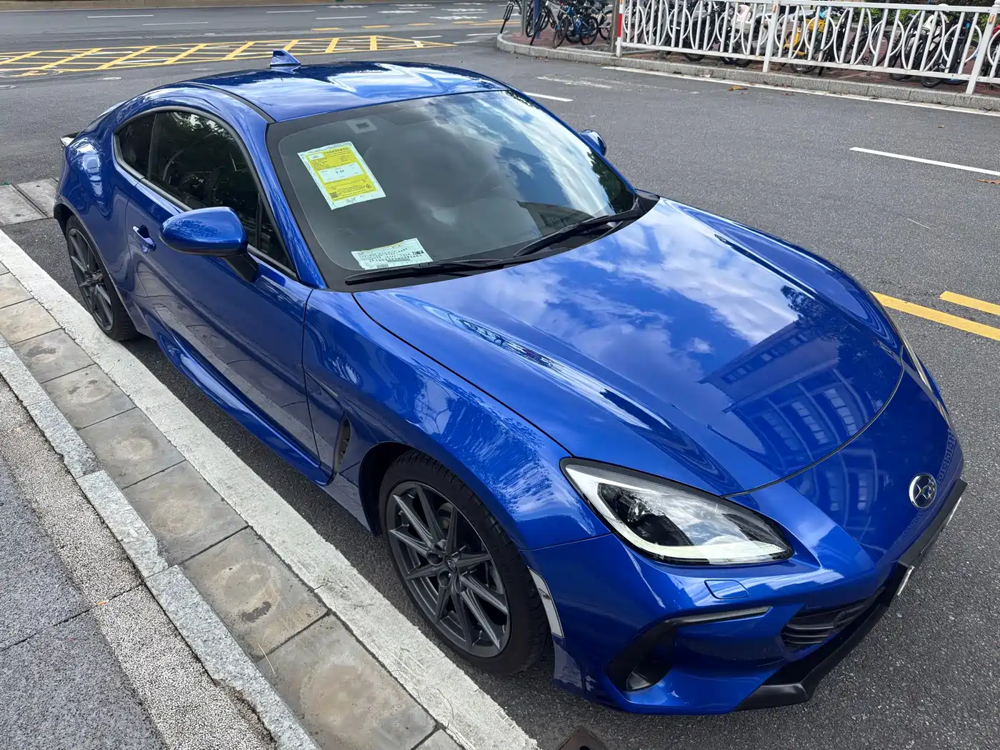 Subaru BRZ 2022 2.4L Manual фото 3