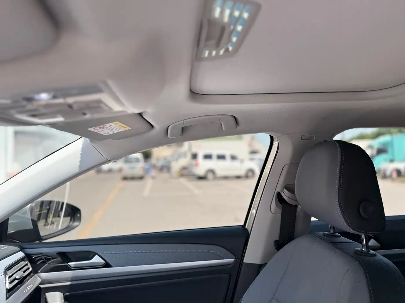 Volkswagen Lavida 2023 Facelift 1.5L Automatic 5 Million Edition фото 23