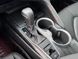 Photo 9 - Toyota Camry