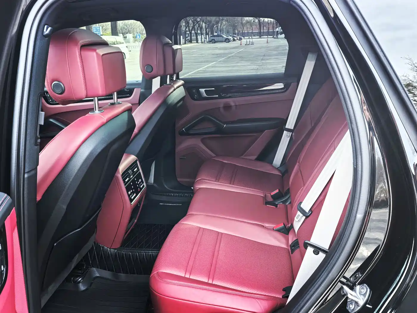 Porsche Cayenne 2023 Cayenne 3.0T Platinum Edition фото 7