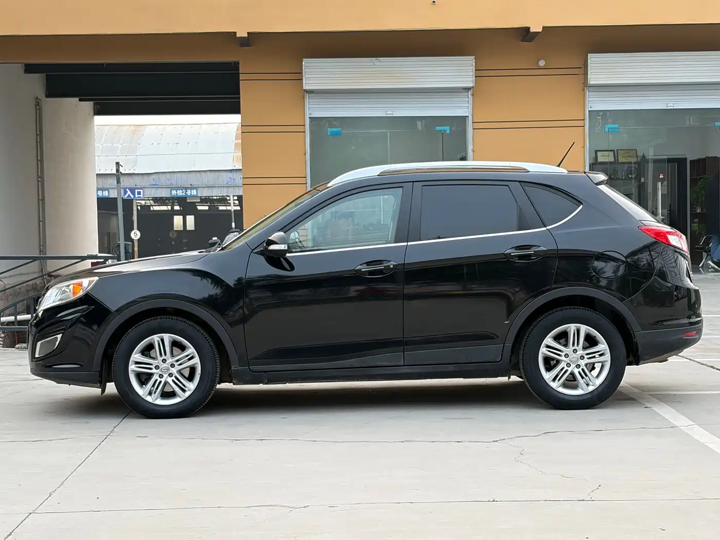 GAC Trumpchi Trumpchi GS5 2014 2.0L Manual 2WD Anniversary Value Edition фото 15