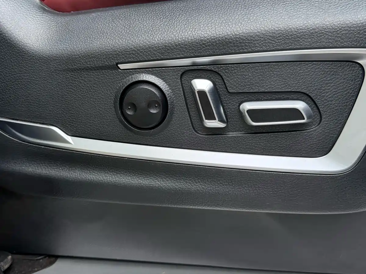 SAIC Maxus Maxus G20 2021 PLUS 2.0T Diesel Automatic Luxury Edition фото 12