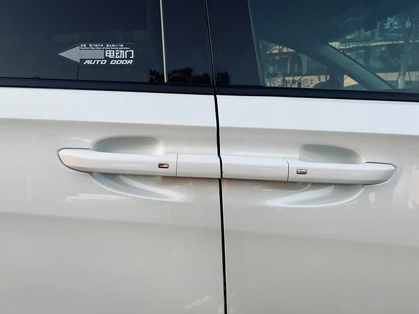 Buick GL8 2021 ES Landlord 653T Comfort фото 8