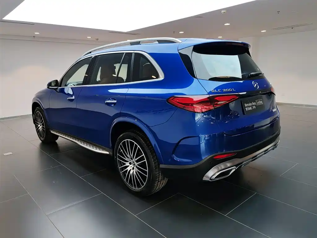 Mercedes-Benz GLC 2023 GLC 300 L 4MATIC Luxury 7-Seater фото 5
