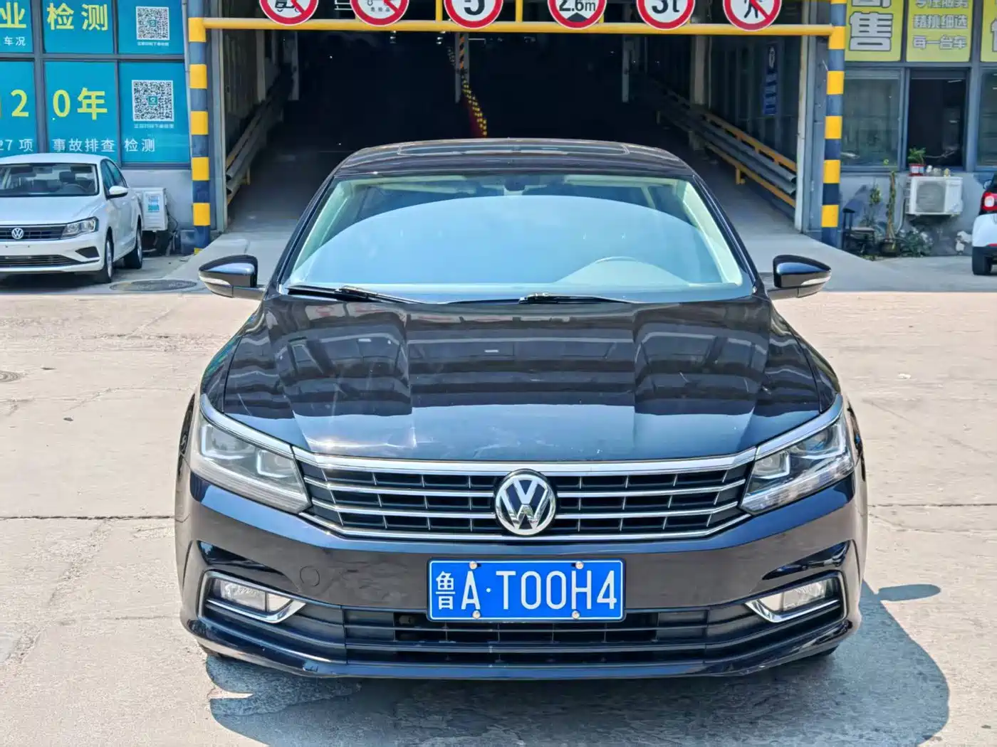 صورة 2 - Volkswagen Passat