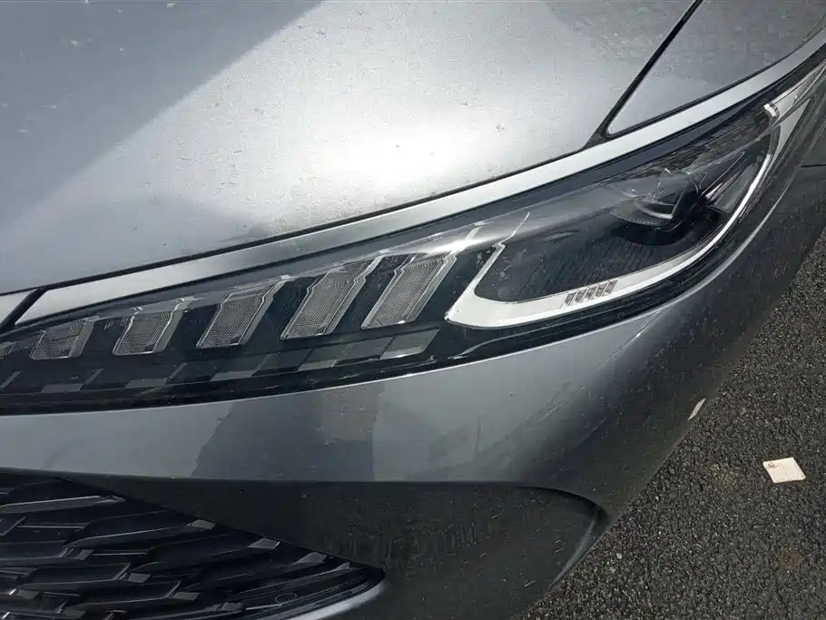 BYD Qin PLUS 2025 DM-i Smart Drive 55KM Leader фото 5
