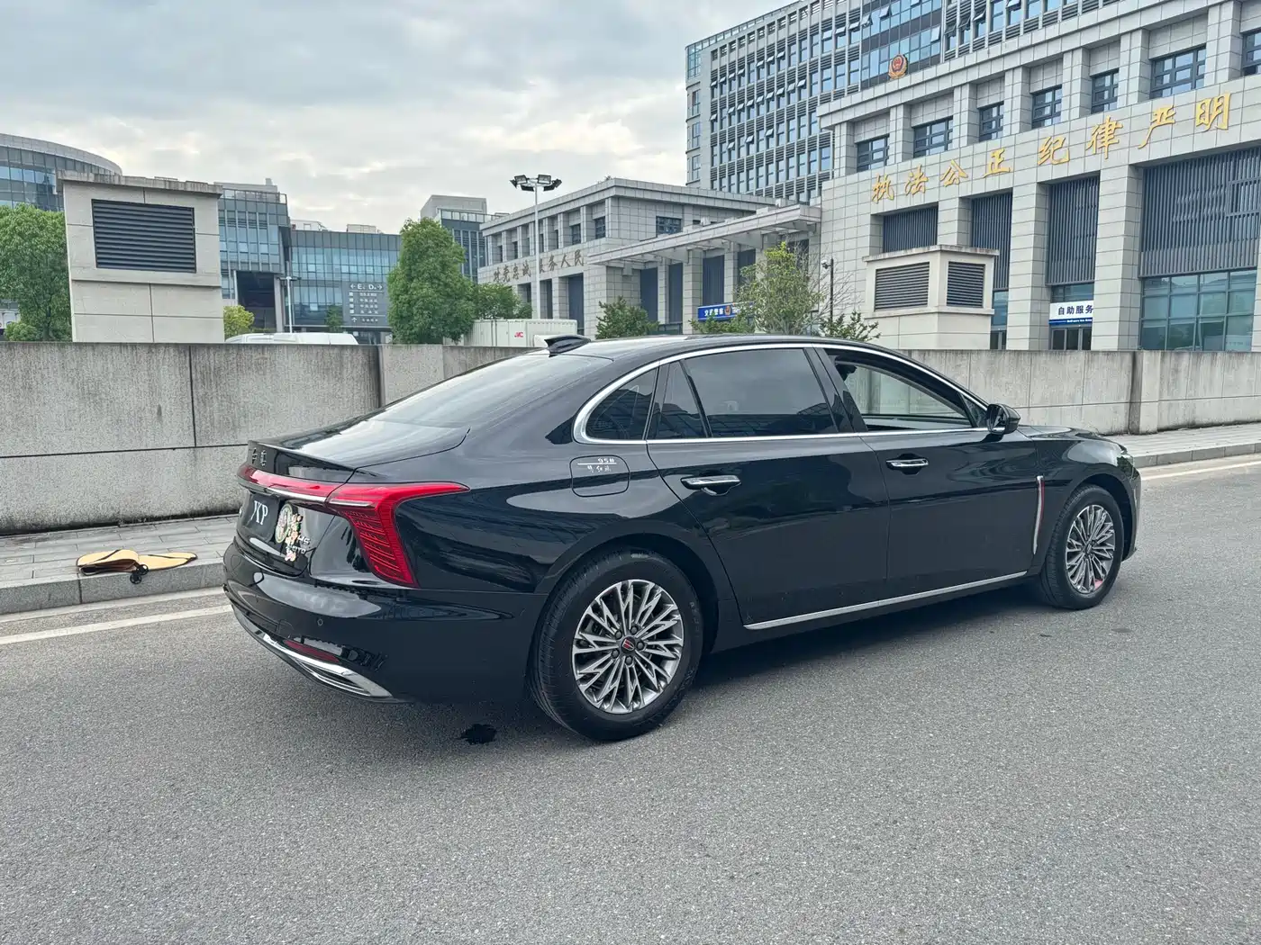 Hongqi H5 2024 2.0T Automatic Smart Connect Flag Enjoy Edition фото 5