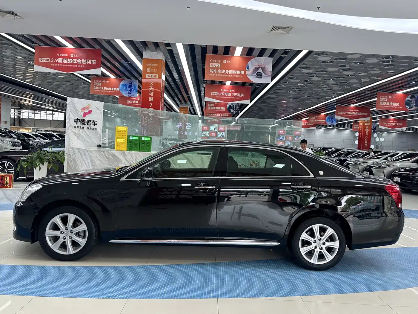 Toyota Crown 2010 3.0L Royal Saloon фото 4