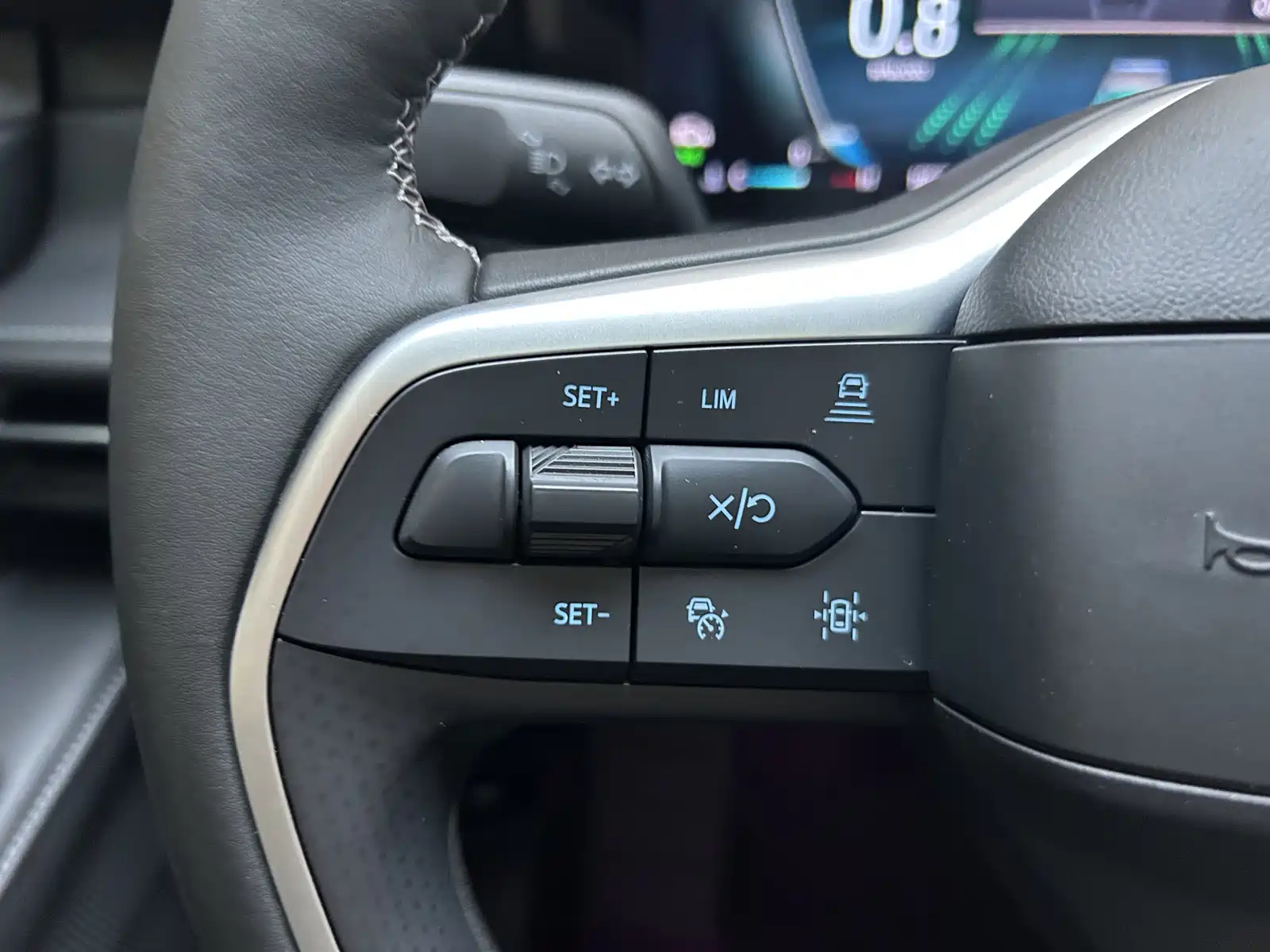 Фото 21 - Ford Edge
