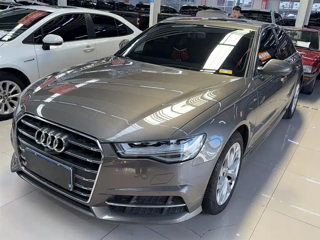 Audi A6L 2018 30th Anniversary 35 TFSI Fashion фото 3